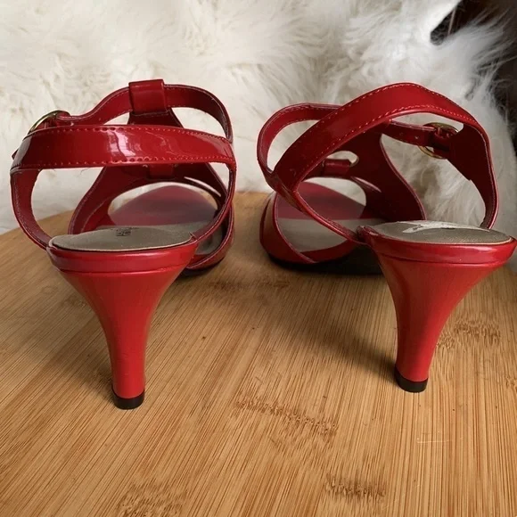 East 5th | Red Mariah Patent Leather Strappy Open Toe Heels NWT 9M - Picture 10 of 17